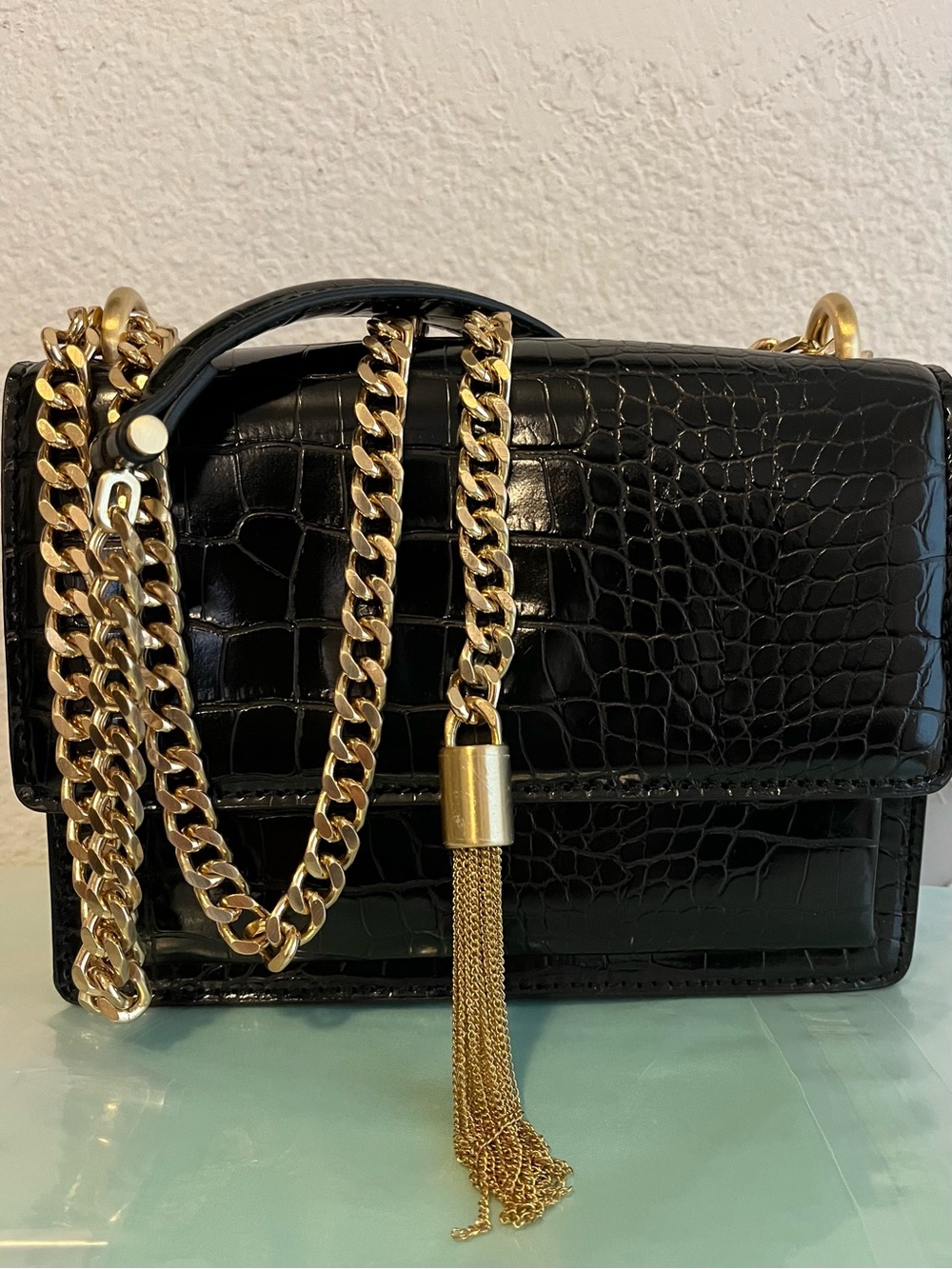 Black Croc-Embossed Crossbody with Gold Chain and Tassel